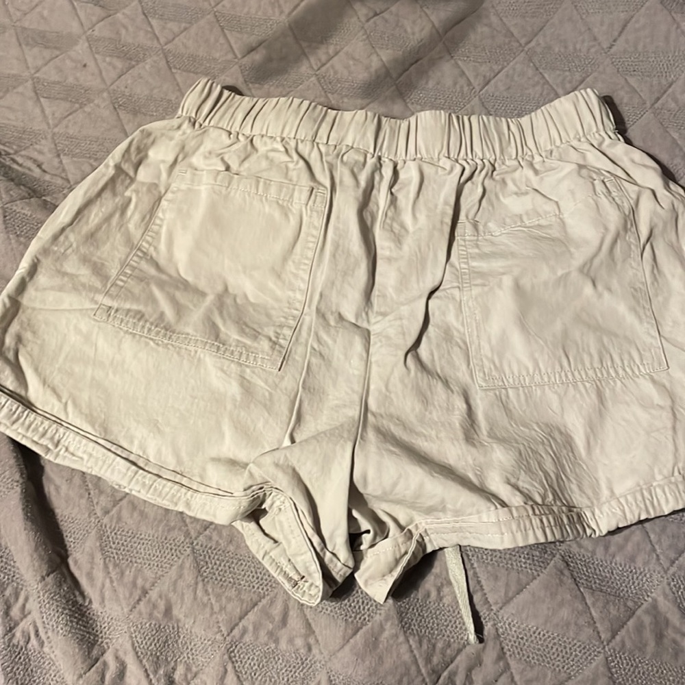Shorts - Picture 2 of 2